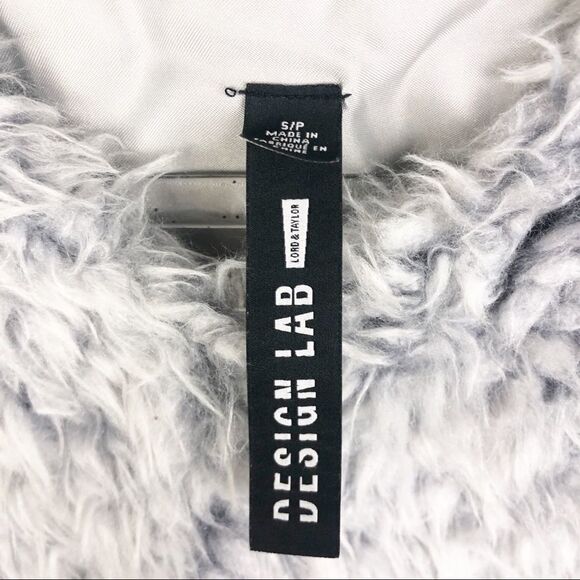DESIGN LAB LORD & TAYLOR | Gray Fur Vest Sz Small - Picture 6 of 8